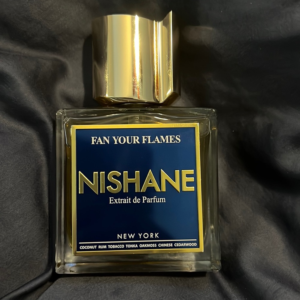 Full bottle of NISHANE Fan Your Flames.